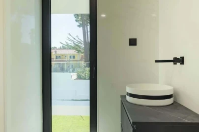 Apartamento T4 para Venda em Corroios