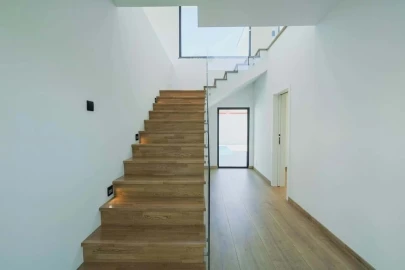 Apartamento T4 para Venda em Corroios