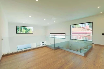 Apartamento T4 para Venda em Corroios