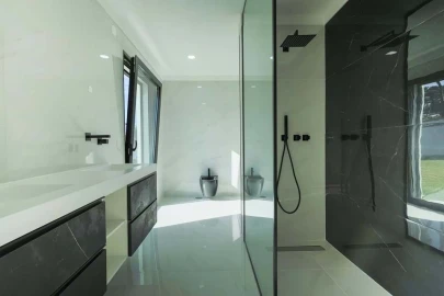 Apartamento T4 para Venda em Corroios