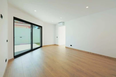 Apartamento T4 para Venda em Corroios