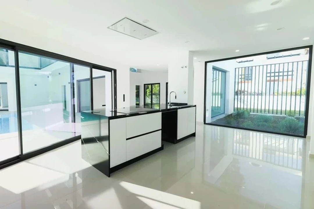 Apartamento T4 para Venda em Corroios Foto 11