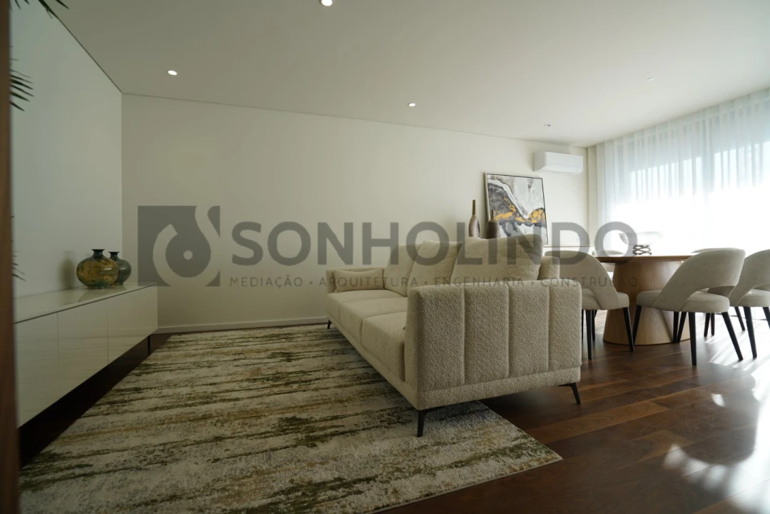 Apartamento T1 para Venda em Cidade da Maia Foto 2