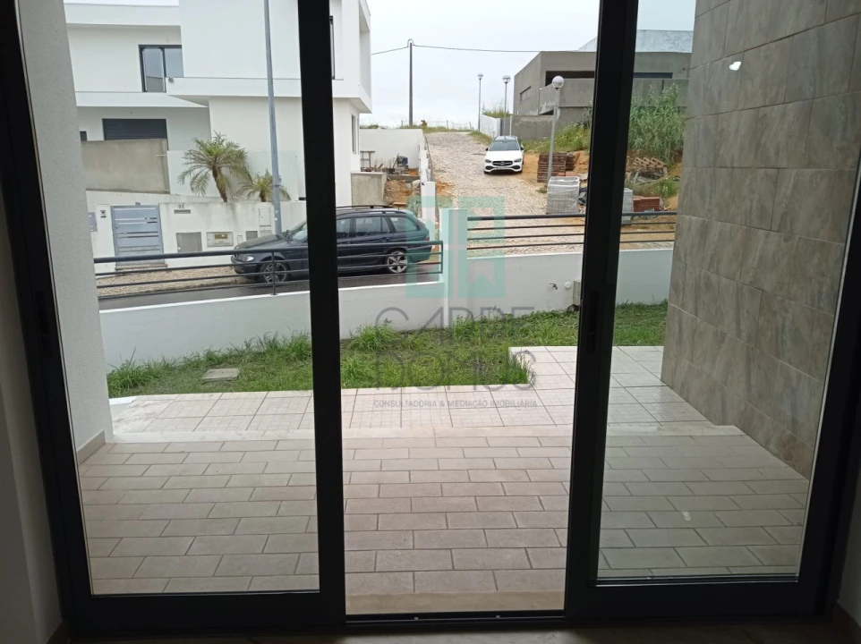 Moradia T5 para Venda em Laranjeiro e Feijó Foto 23