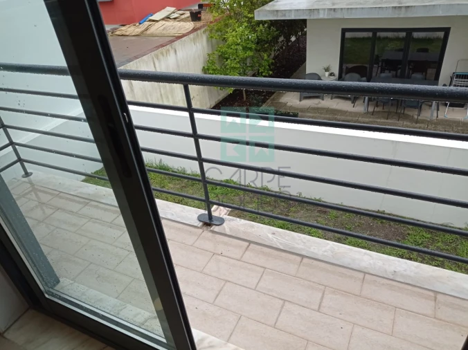 Moradia T5 para Venda em Laranjeiro e Feijó Foto 14