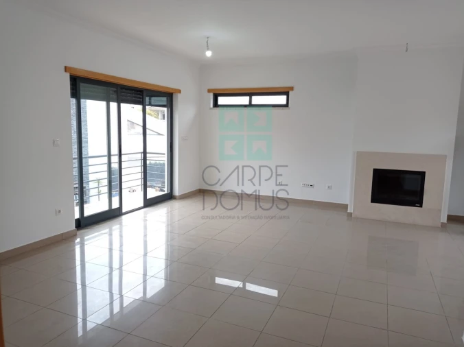 Moradia T5 para Venda em Laranjeiro e Feijó Foto 20