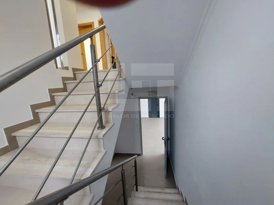 Moradia T5 para Venda em Laranjeiro e Feijó Foto 38