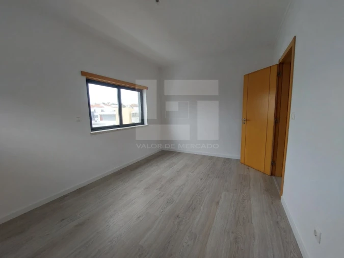 Moradia T5 para Venda em Laranjeiro e Feijó Foto 30