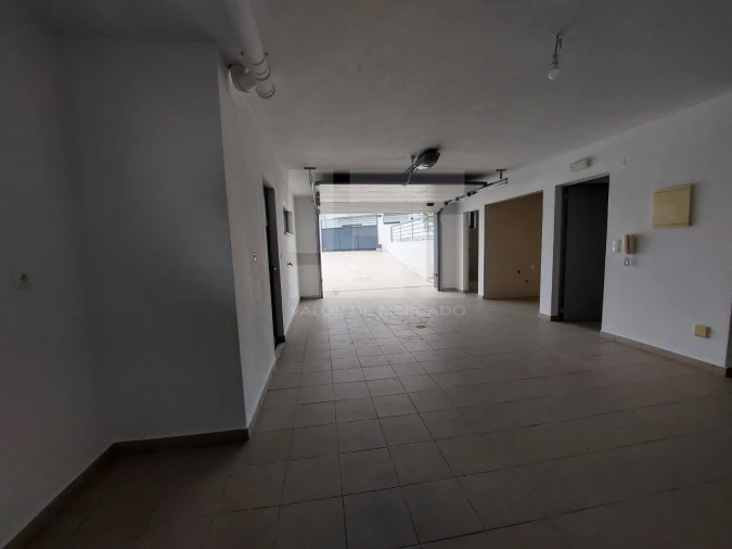 Moradia T5 para Venda em Laranjeiro e Feijó Foto 40