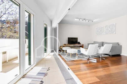 Apartamento T2 para Arrendamento em Funchal (Se)