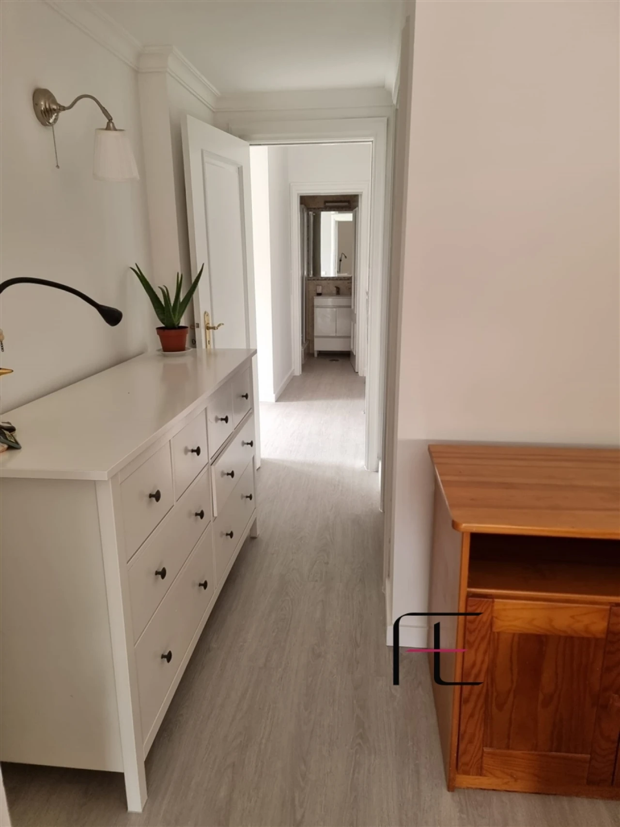Apartamento T1 para Venda em Quarteira Foto 3