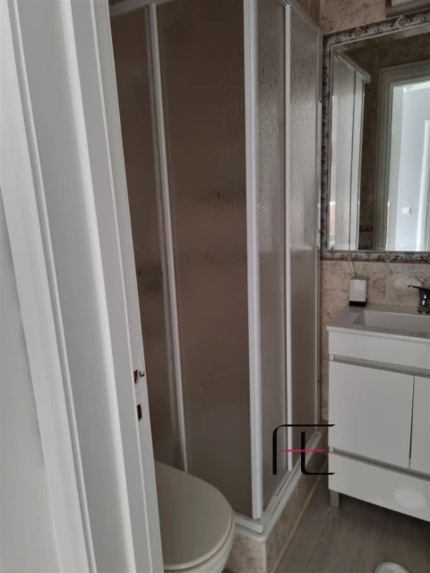 Apartamento T1 para Venda em Quarteira