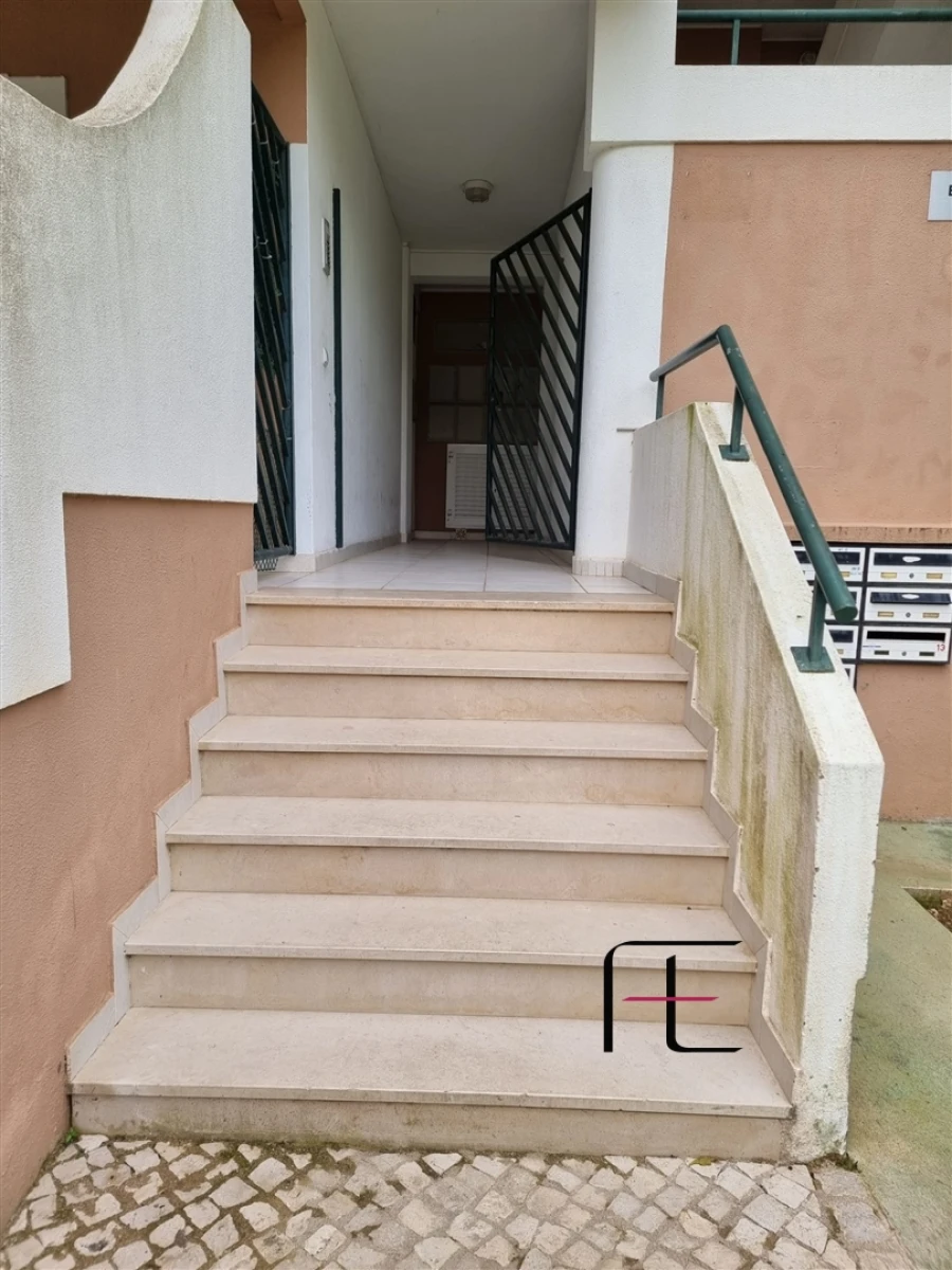 Apartamento T1 para Venda em Quarteira Foto 15