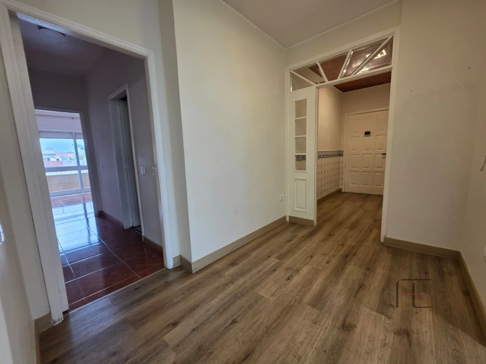 Apartamento T3 para Arrendamento em Santa Marinha e São Pedro da Afurada Foto 5