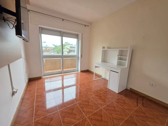 Apartamento T3 para Arrendamento em Santa Marinha e São Pedro da Afurada Foto 10