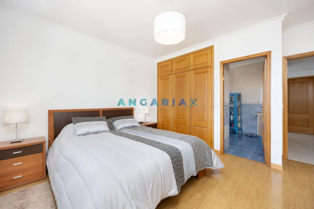 Moradia T6 para Venda em Marrazes e Barosa Foto 16