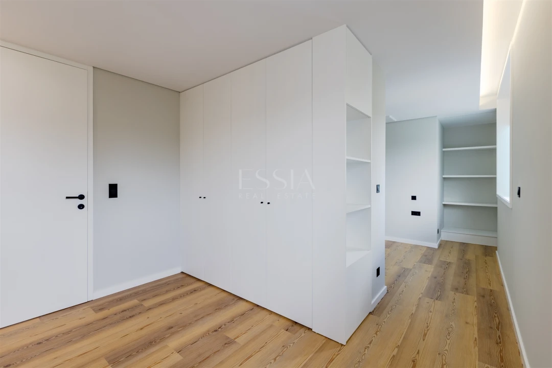 Apartamento T3 para Venda em Lordelo do Ouro e Massarelos Foto 21