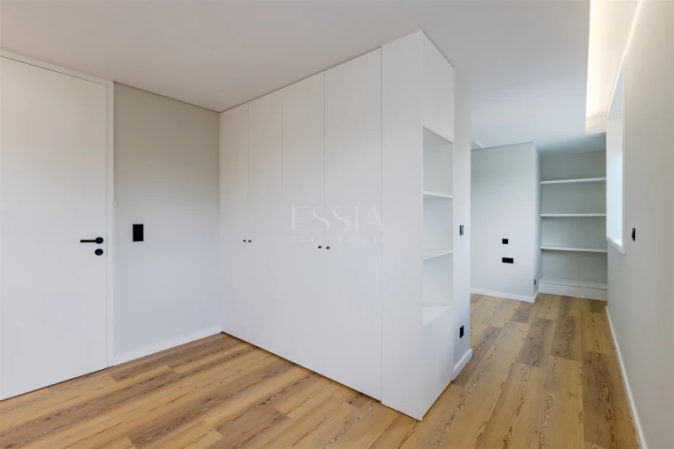 Apartamento T3 para Venda em Lordelo do Ouro e Massarelos Foto 21
