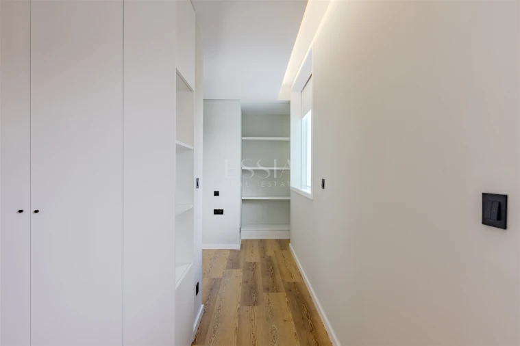 Apartamento T3 para Venda em Lordelo do Ouro e Massarelos Foto 18