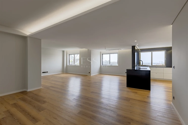 Apartamento T3 para Venda em Lordelo do Ouro e Massarelos Foto 3