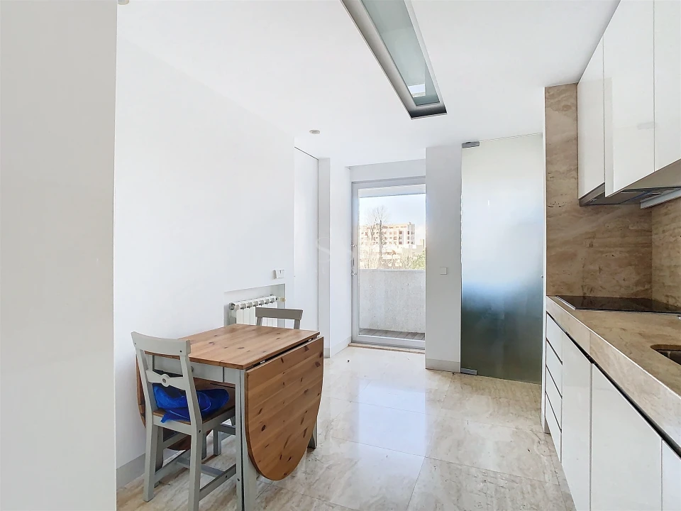 Apartamento T3 para Arrendamento em Ramalde Foto 5