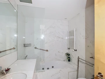 Apartamento T3 para Arrendamento em Ramalde