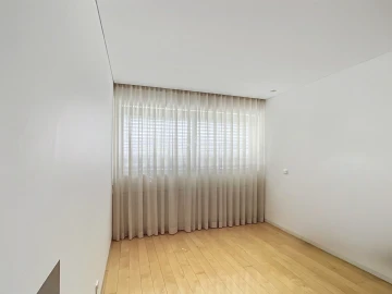 Apartamento T3 para Arrendamento em Ramalde