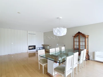 Apartamento T3 para Arrendamento em Ramalde