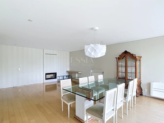 Apartamento T3 para Arrendamento em Ramalde Foto 5