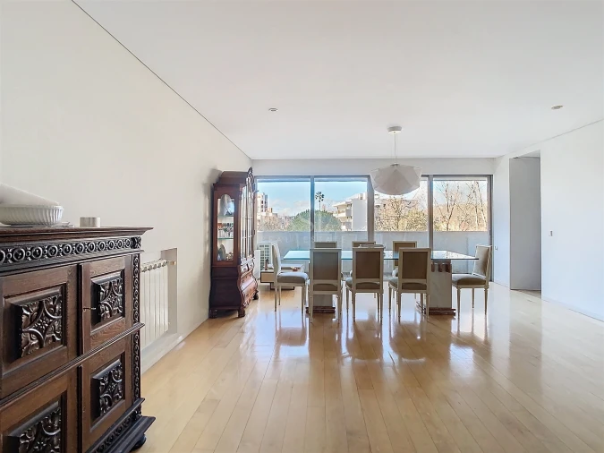 Apartamento T3 para Arrendamento em Ramalde Foto 2