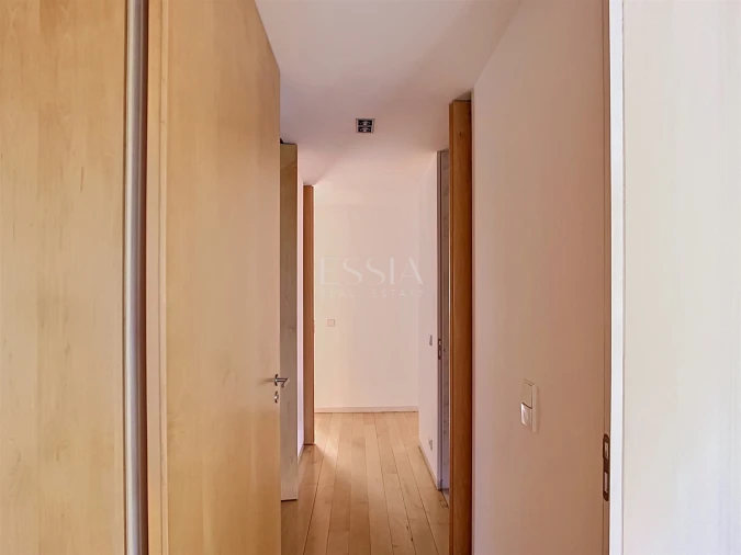 Apartamento T3 para Arrendamento em Ramalde Foto 8