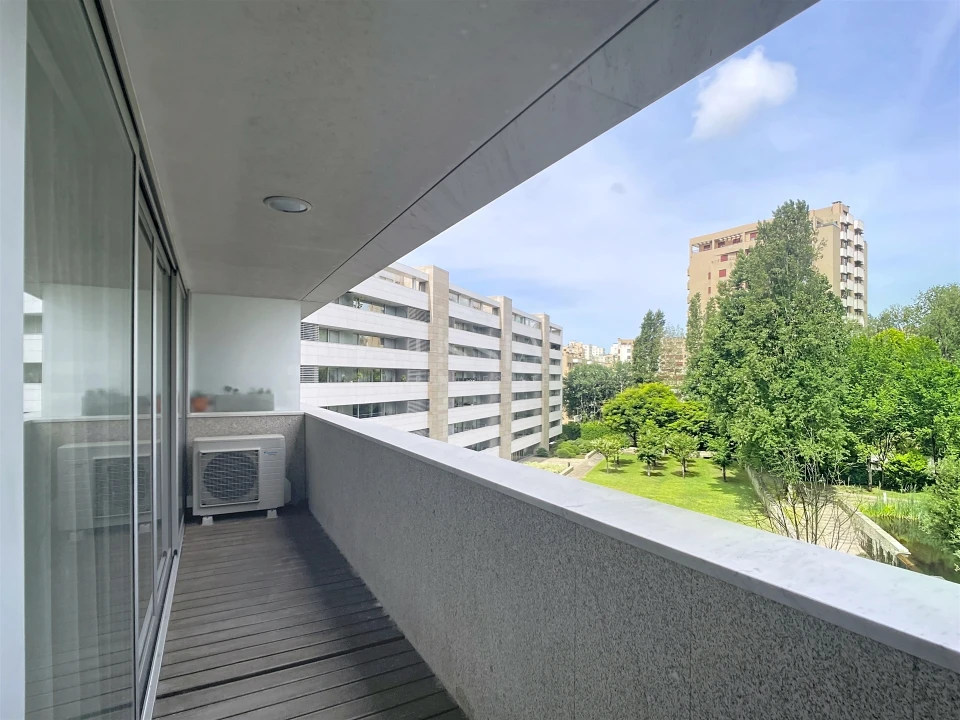 Apartamento T3 para Arrendamento em Ramalde Foto 1