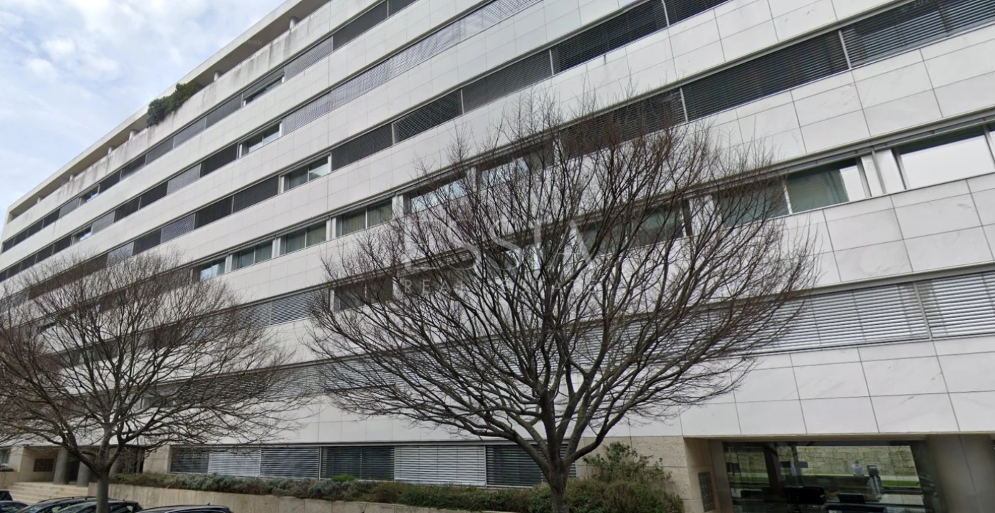 Apartamento T3 para Arrendamento em Ramalde Foto 19