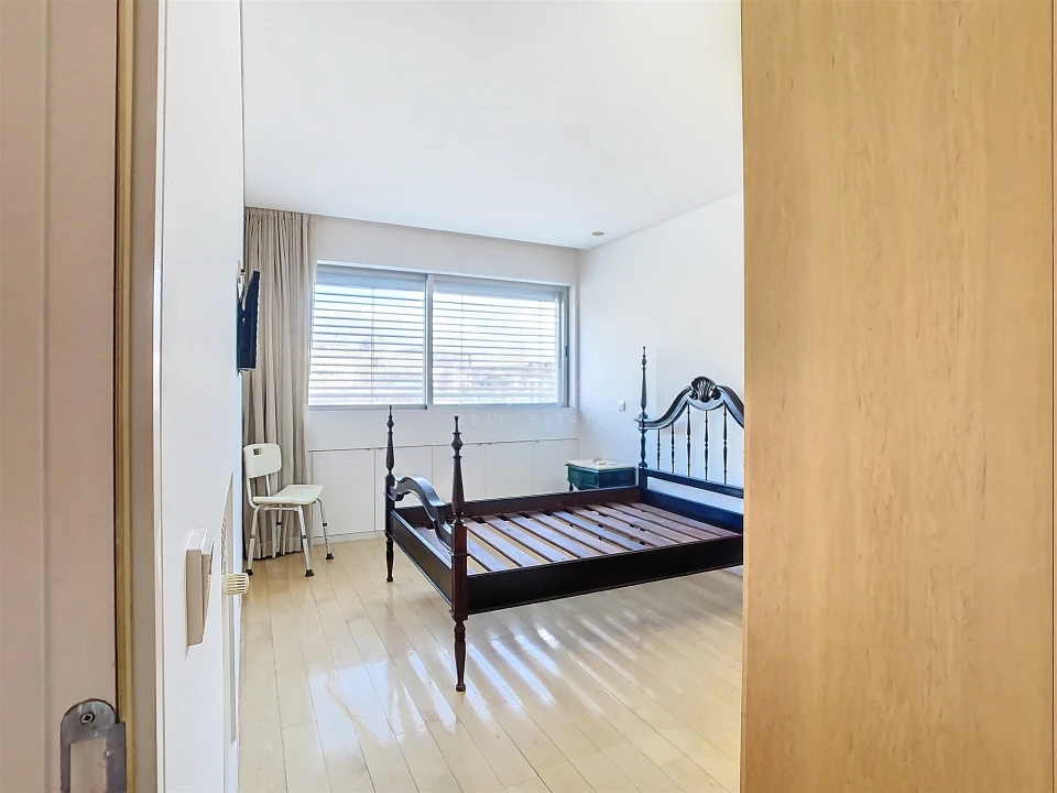 Apartamento T3 para Arrendamento em Ramalde Foto 15