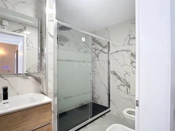 Apartamento T2 para Arrendamento em Lordelo do Ouro e Massarelos