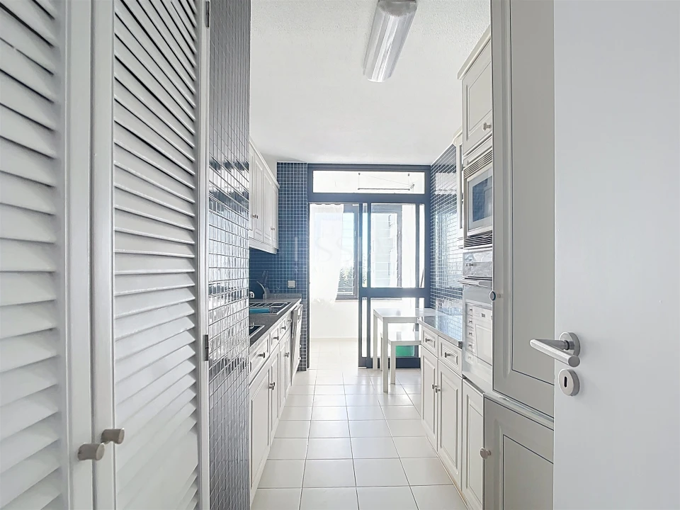 Apartamento T2 para Arrendamento em Lordelo do Ouro e Massarelos Foto 7