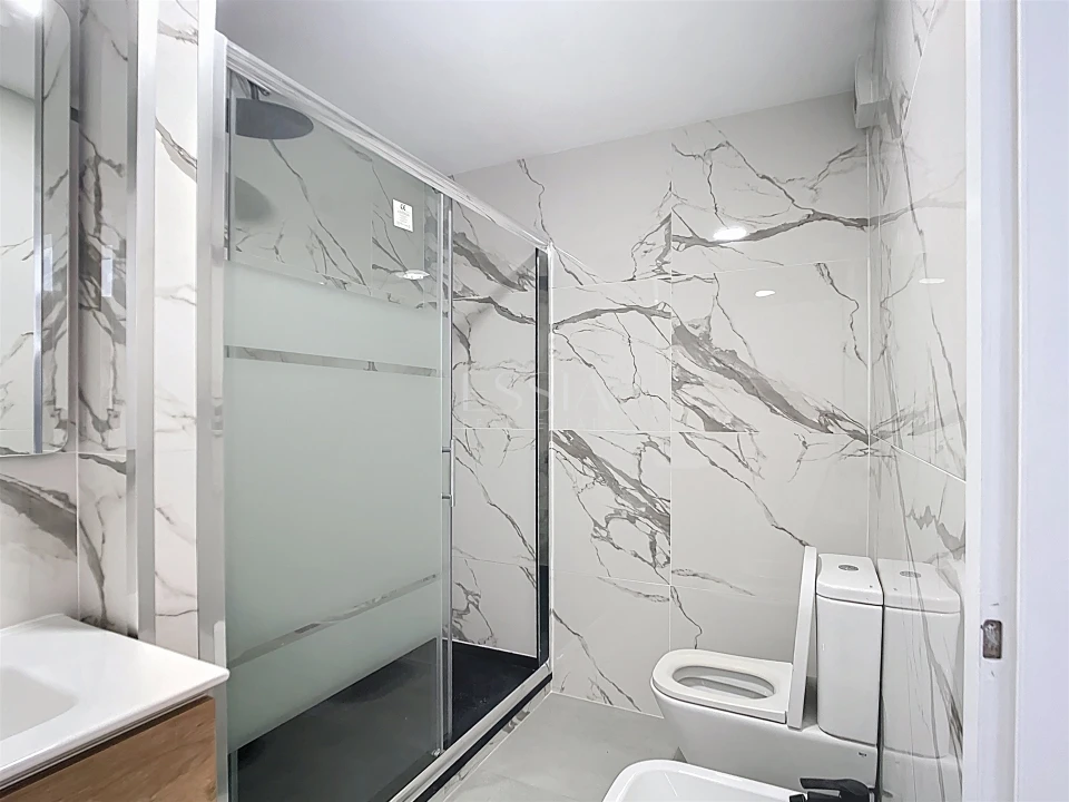 Apartamento T2 para Arrendamento em Lordelo do Ouro e Massarelos Foto 19