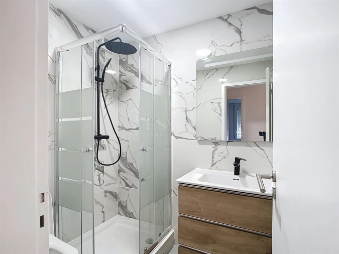 Apartamento T2 para Arrendamento em Lordelo do Ouro e Massarelos Foto 13