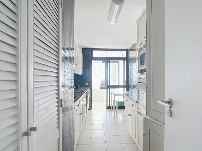 Apartamento T2 para Arrendamento em Lordelo do Ouro e Massarelos Foto 7