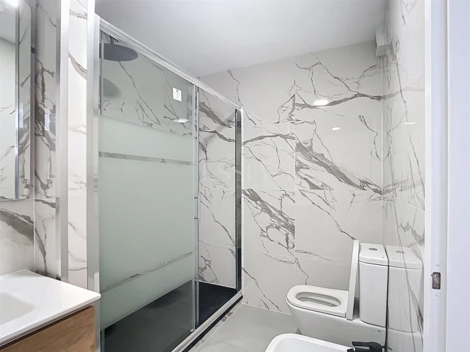 Apartamento T2 para Arrendamento em Lordelo do Ouro e Massarelos Foto 19