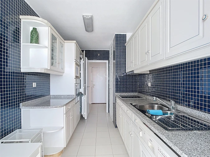 Apartamento T2 para Arrendamento em Lordelo do Ouro e Massarelos Foto 8