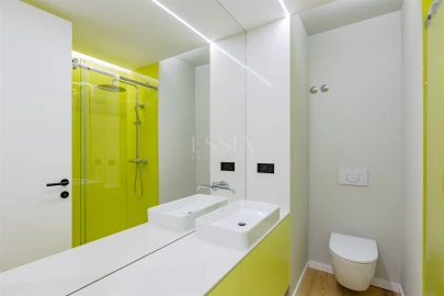 Apartamento T3 para Arrendamento em Lordelo do Ouro e Massarelos