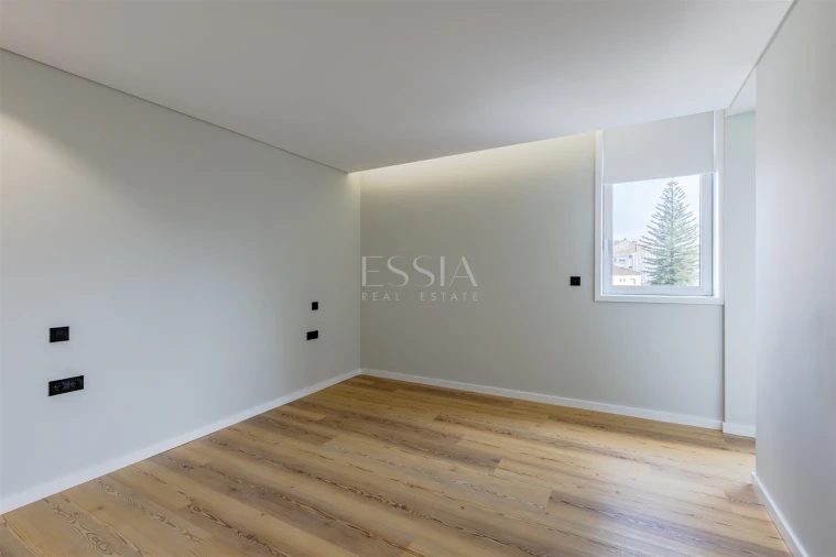 Apartamento T3 para Arrendamento em Lordelo do Ouro e Massarelos Foto 15