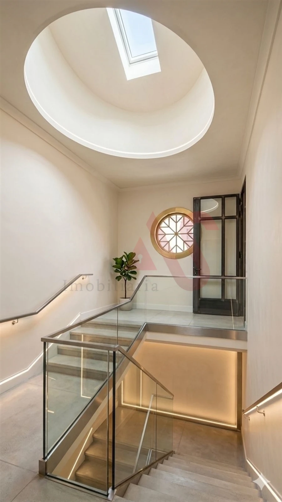 Prédio para Venda em Oliveira, São Paio e São Sebastião Foto 16