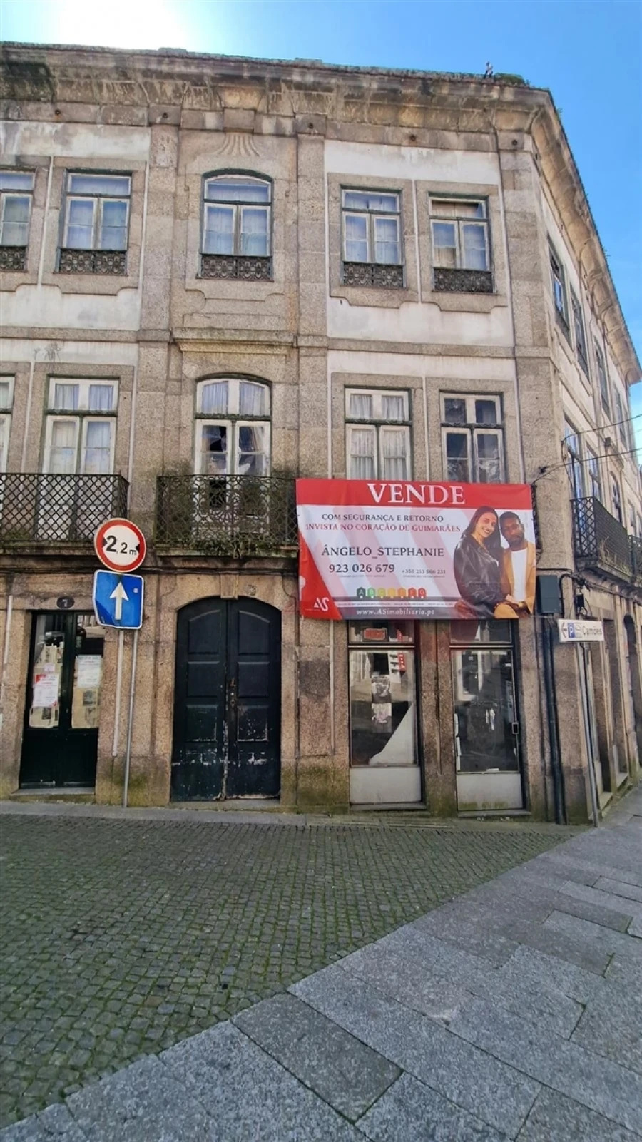Prédio para Venda em Oliveira, São Paio e São Sebastião Foto 2