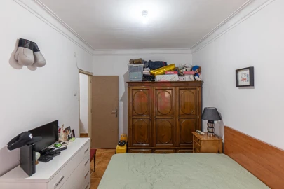 Apartamento T2 para Venda em Urgezes