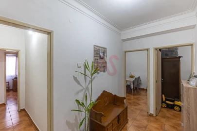 Apartamento T2 para Venda em Urgezes