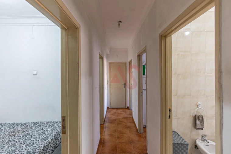 Apartamento T2 para Venda em Urgezes Foto 16