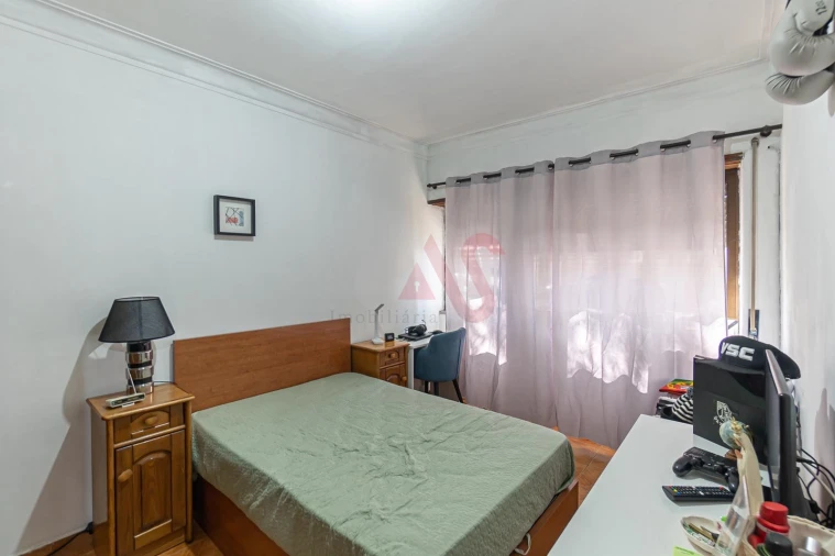 Apartamento T2 para Venda em Urgezes Foto 13
