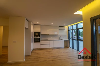 Apartamento T1 para Arrendamento em Repeses e São Salvador